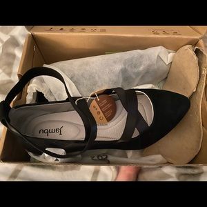Jambu women’s flats 7.5